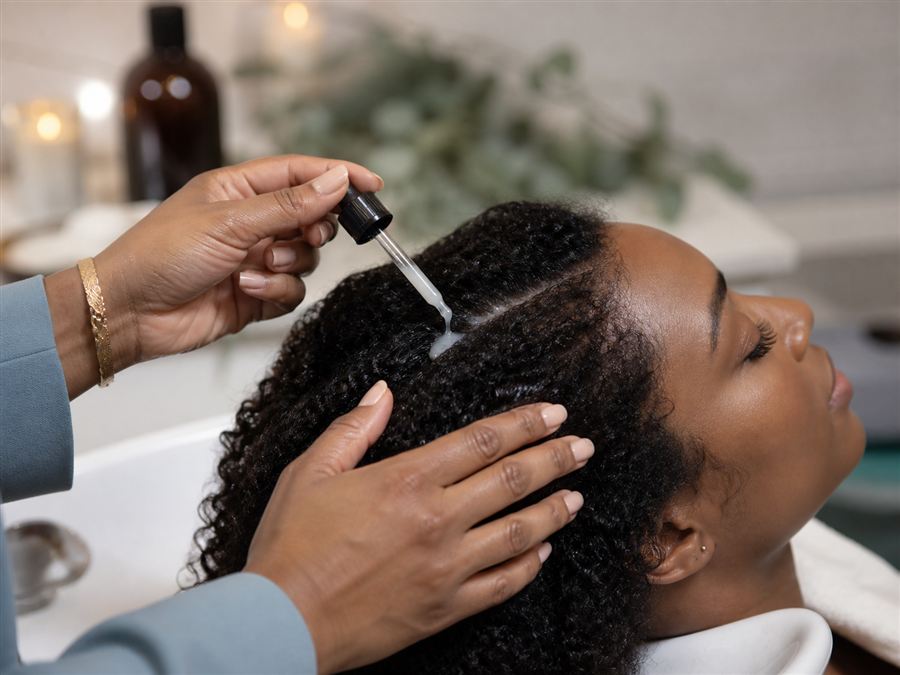 Scalp treatment for textured hair